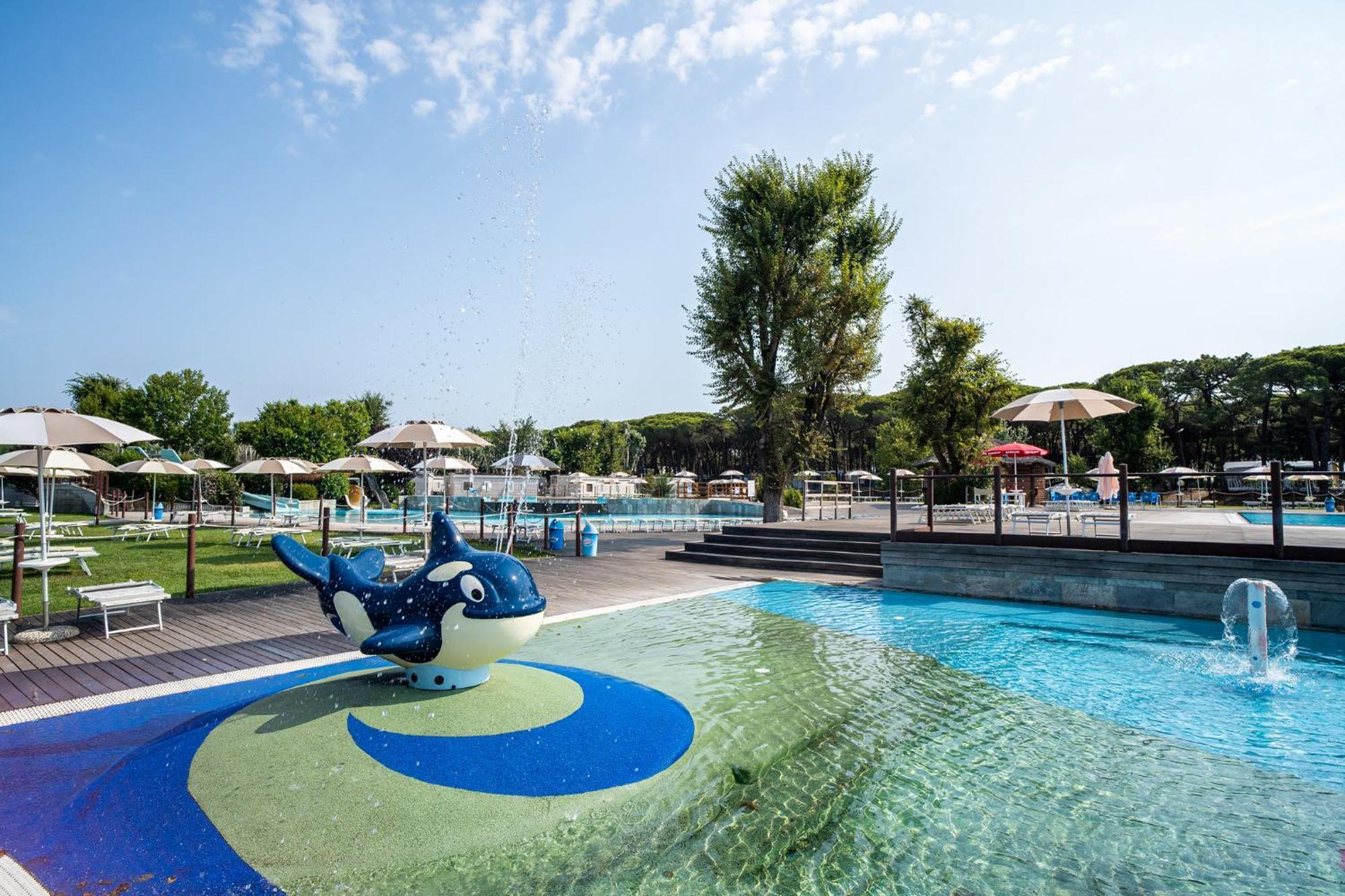 Club Del Sole Spina Family Collection Hotel Lido di Spina Eksteriør billede